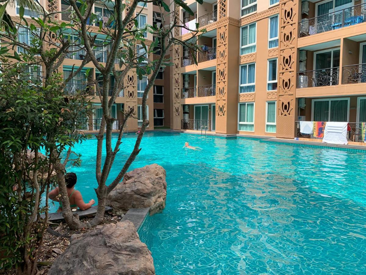 Atlantis Condo Resort Pantai Jomtien Bagian luar foto