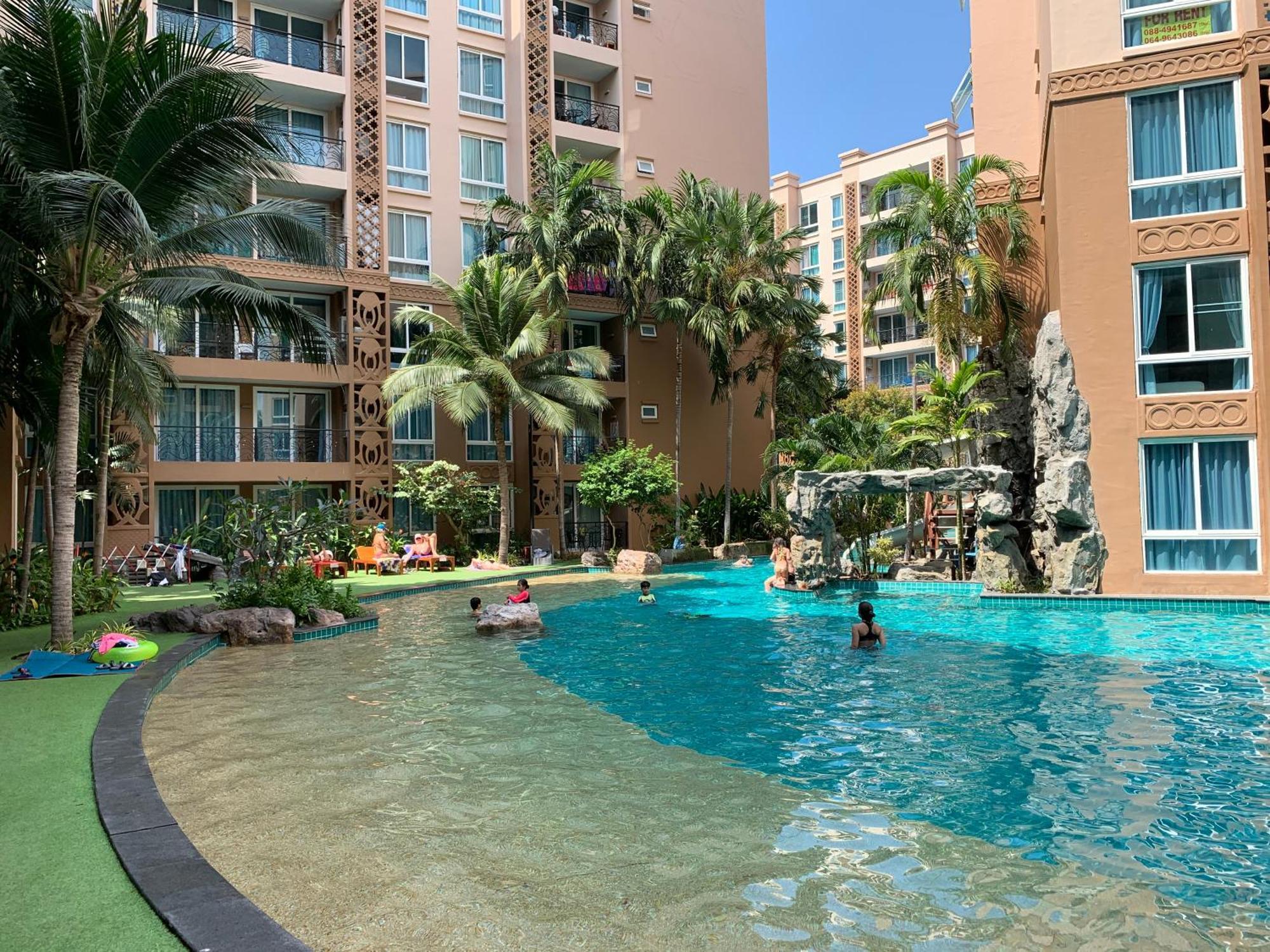 Atlantis Condo Resort Pantai Jomtien Bagian luar foto