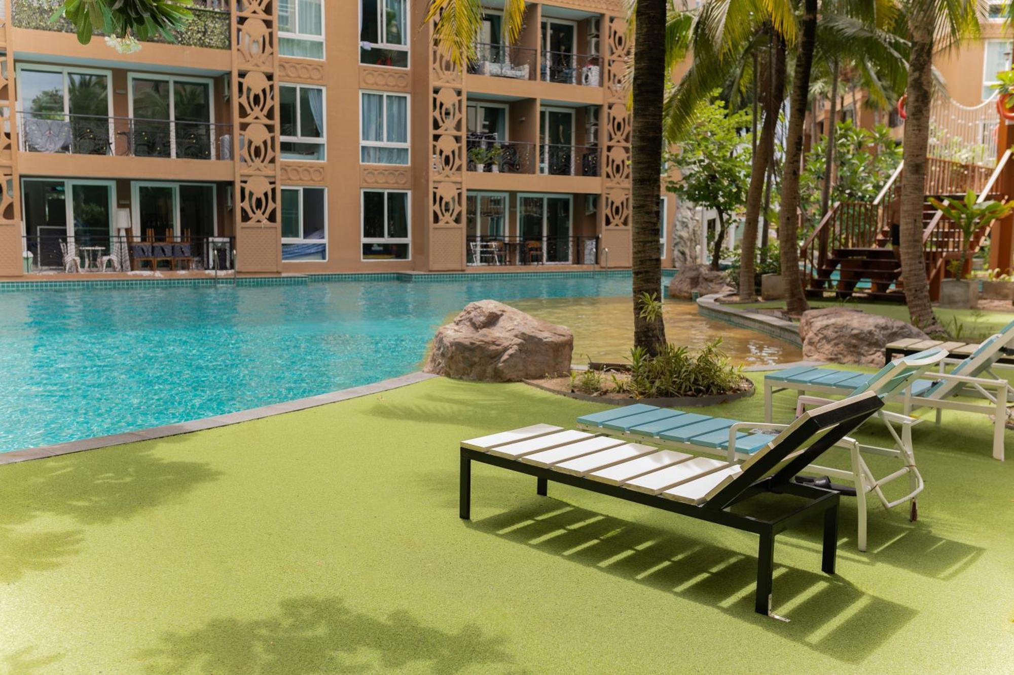Atlantis Condo Resort Pantai Jomtien Bagian luar foto